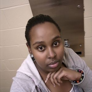 Meet your Posher, Leezie